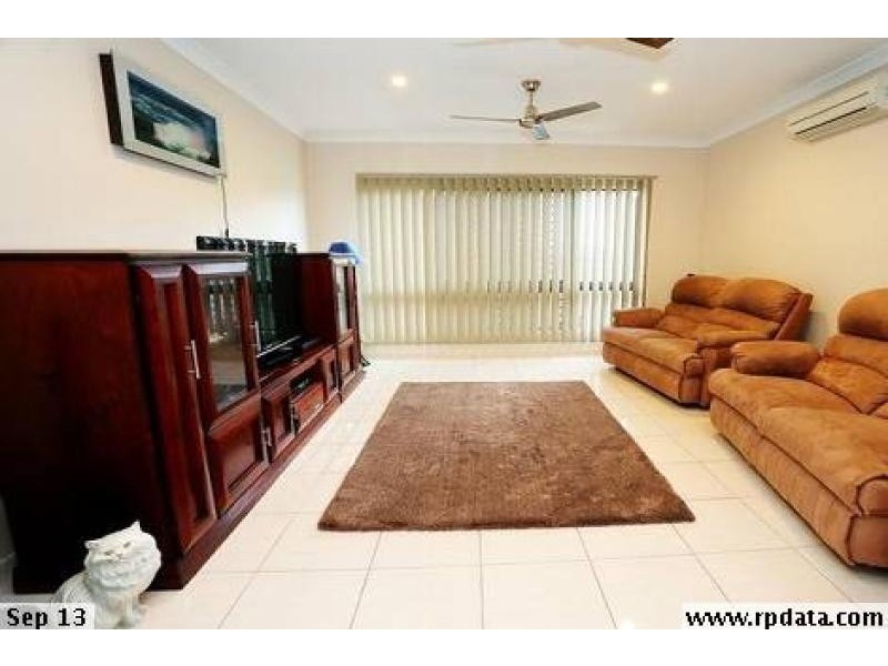 32 Guilfoyle Circuit, Kirwan QLD 4817