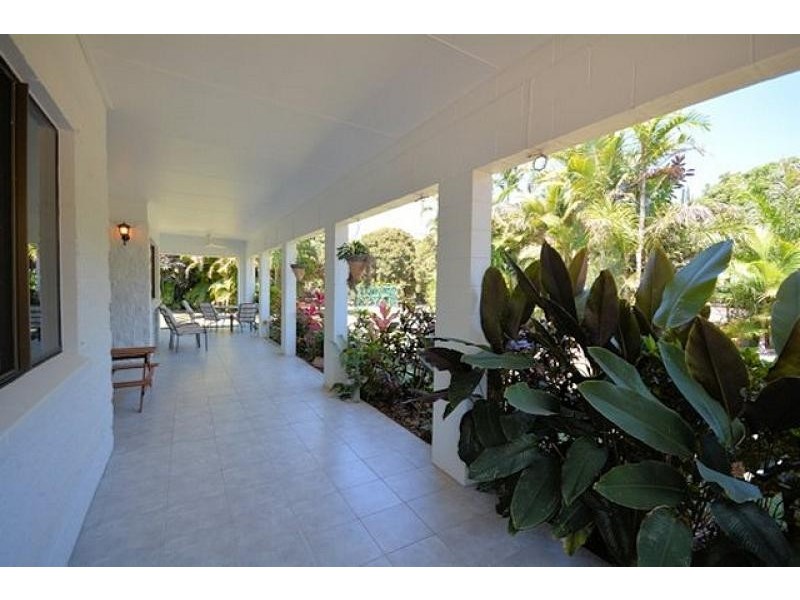 103 Toolakea Beach  Road, Bluewater QLD 4818