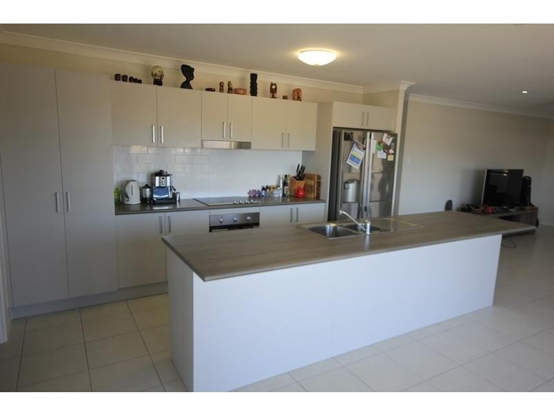 16 The Grange Street, Shaw QLD 4818