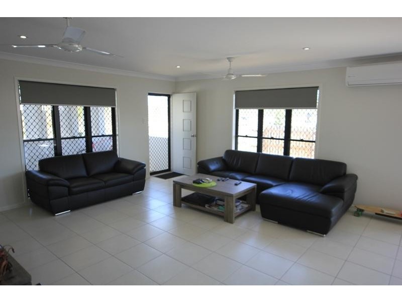 16 The Grange Street, Shaw QLD 4818