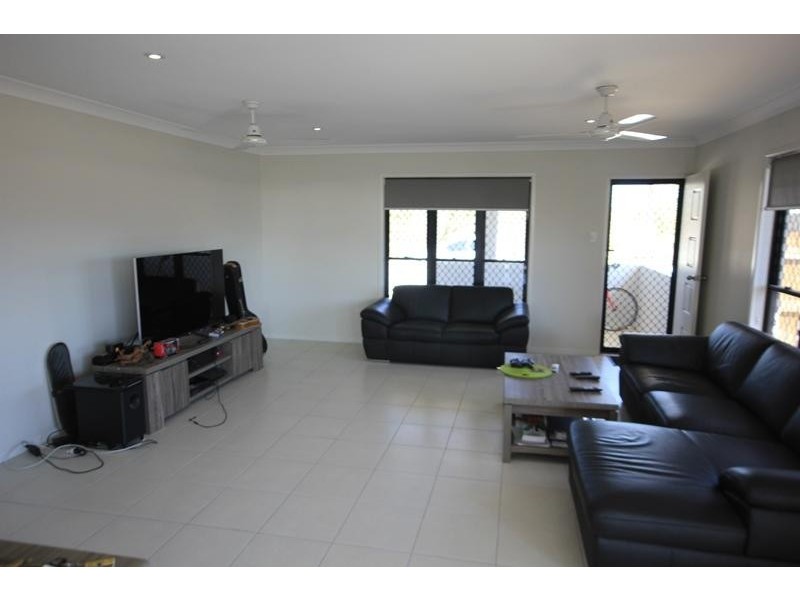 16 The Grange Street, Shaw QLD 4818