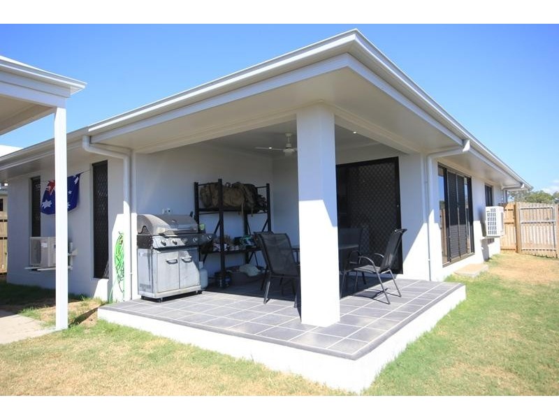 16 The Grange Street, Shaw QLD 4818