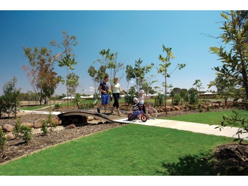 4 Mulwaree Lane, Kelso QLD 4815