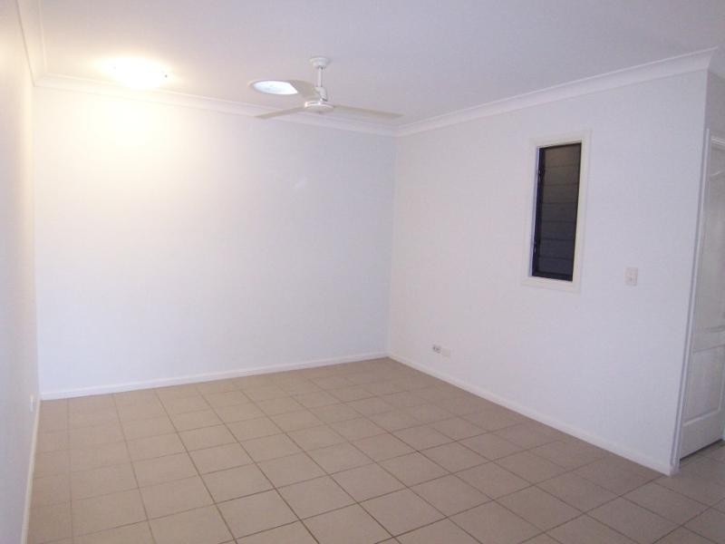 1/39 Girgenti Avenue, Kelso QLD 4815