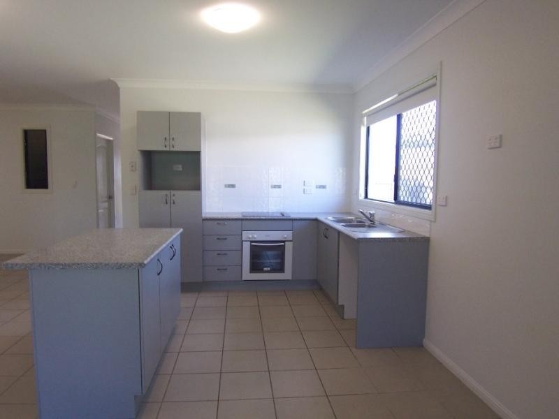 1/39 Girgenti Avenue, Kelso QLD 4815