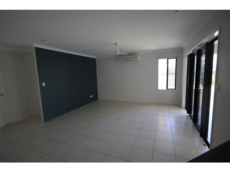 117 Shutehaven Circuit, Bushland Beach QLD 4818