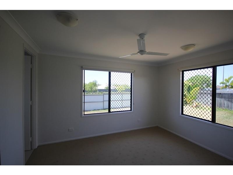 117 Shutehaven Circuit, Bushland Beach QLD 4818