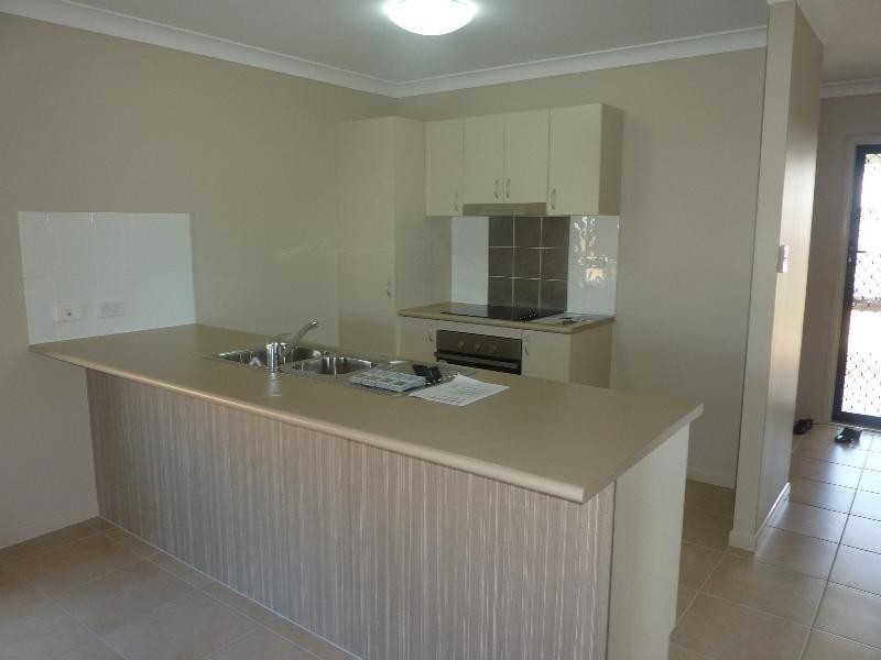 40 Tipperary Street, Mount Low QLD 4818