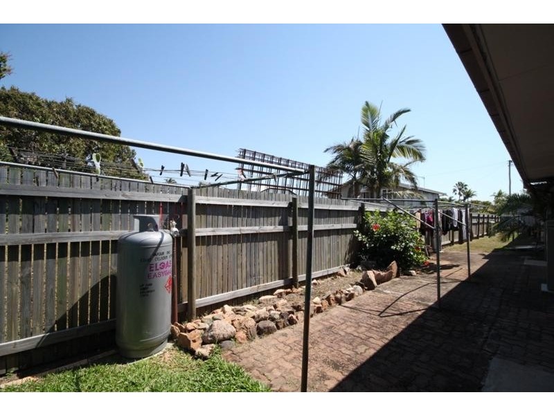 8 Primrose  Street, North Ward QLD 4810