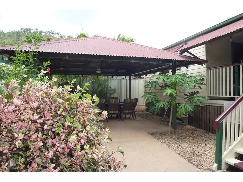 3 Saddle  Court, Mount Louisa QLD 4814