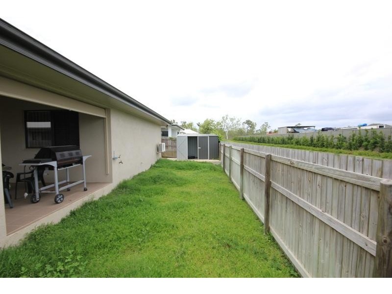 38 Bookara Gum Crescent, Mount Low QLD 4818