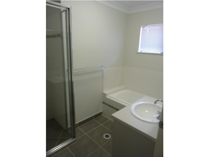 5 Firetail Court, Kelso QLD 4815