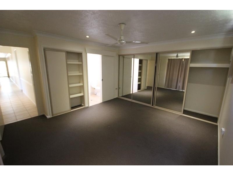 6 Monteray Way, Kirwan QLD 4817