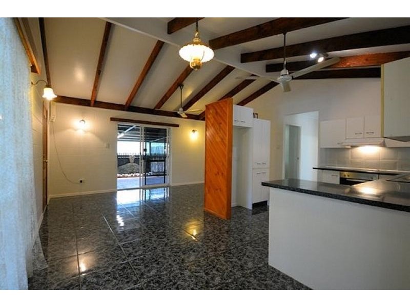 1 Sapphire  Court, Deeragun QLD 4818