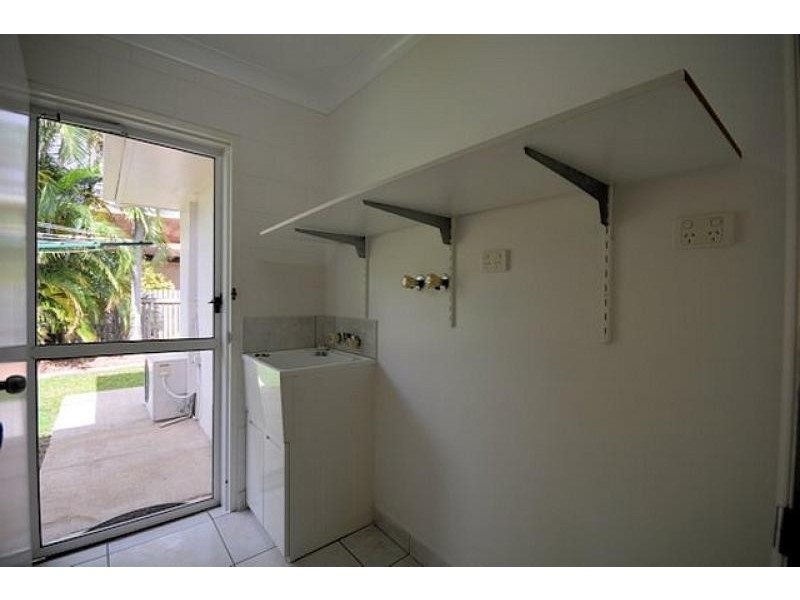 1 Sapphire  Court, Deeragun QLD 4818