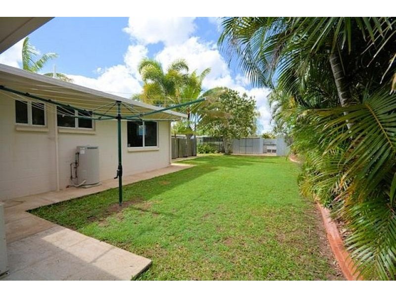 1 Sapphire  Court, Deeragun QLD 4818