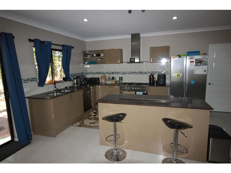 20 Lodestone Street, Bluewater QLD 4818