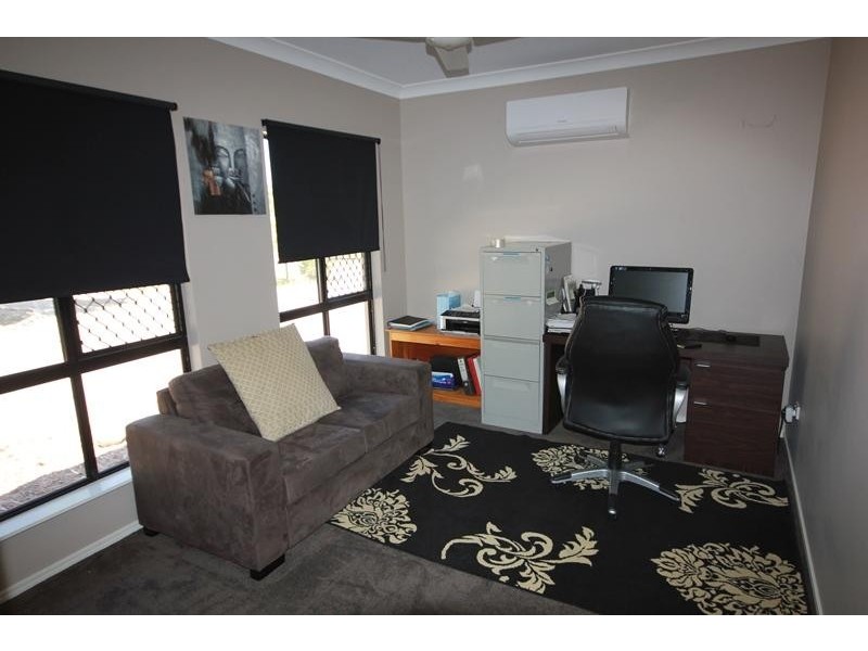 20 Lodestone Street, Bluewater QLD 4818