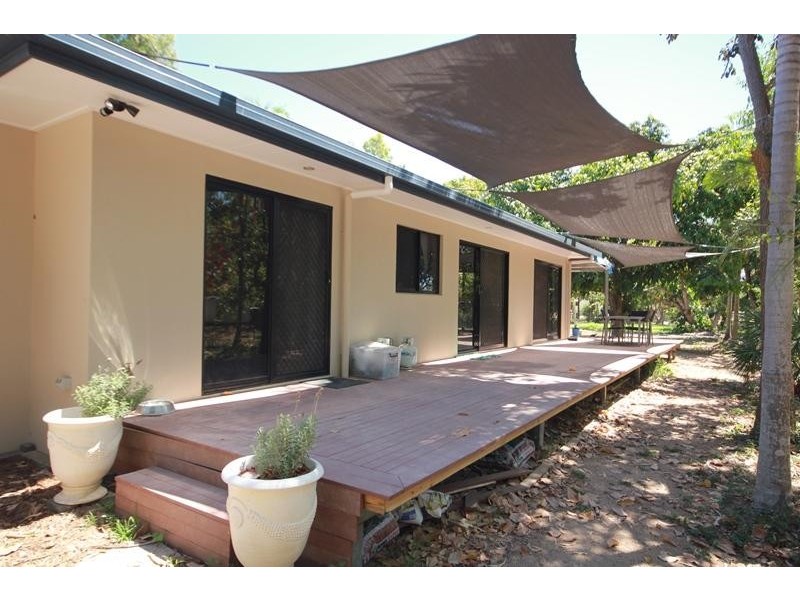 20 Lodestone Street, Bluewater QLD 4818