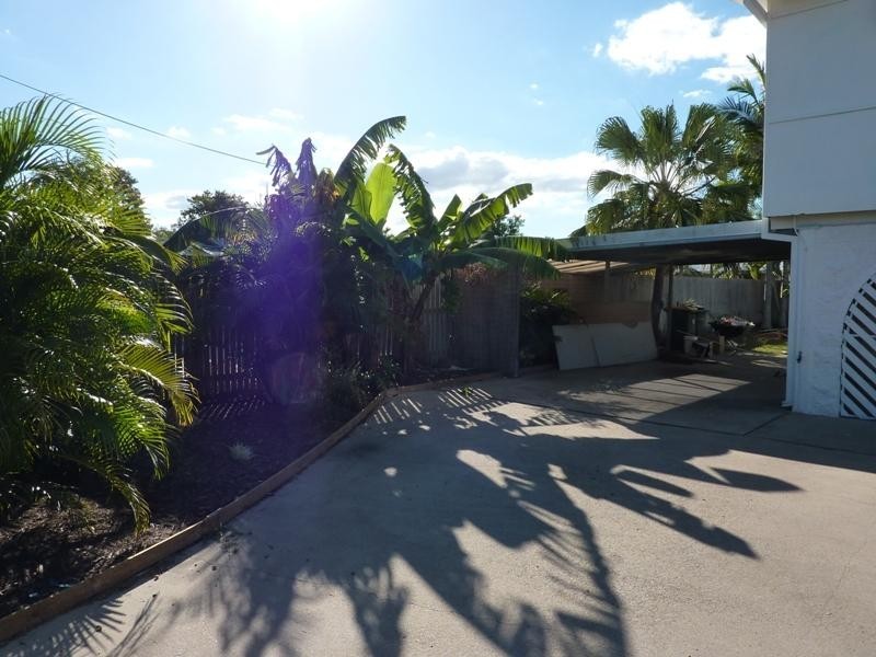 17 Champagne  Crescent, Kelso QLD 4815