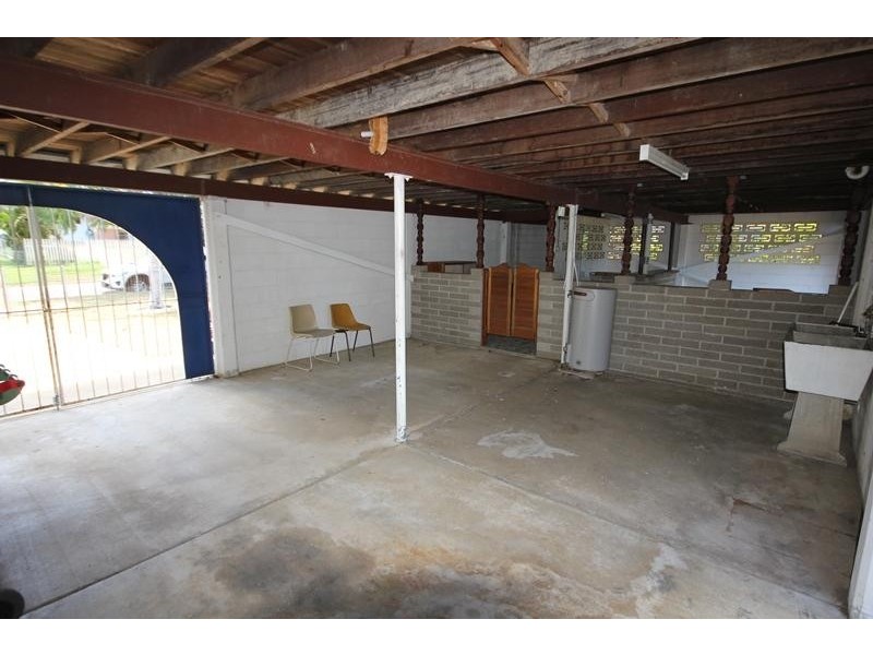 11 Payne Street, Mount Louisa QLD 4814