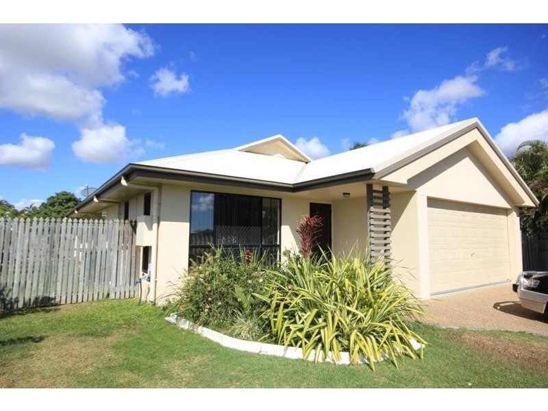 27 Fitzgerald  Crescent, Kirwan QLD 4817