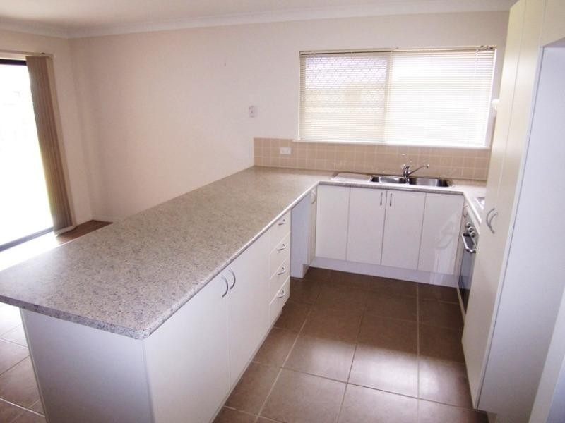 16 Lawrence Street, Kelso QLD 4815