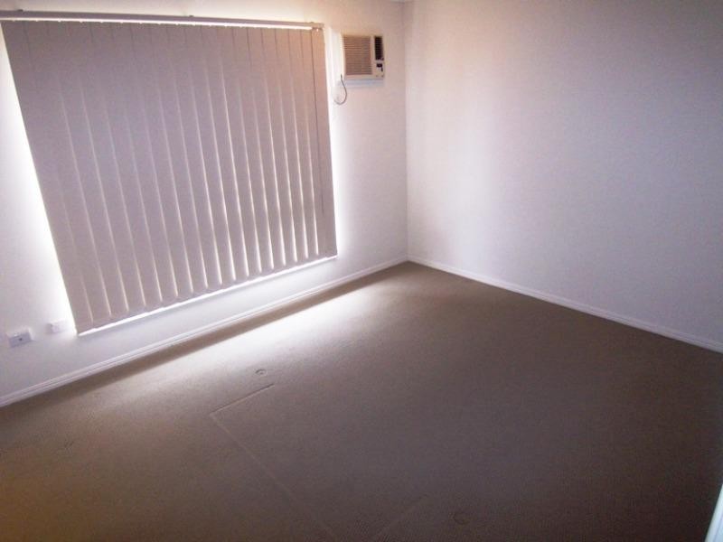 16 Lawrence Street, Kelso QLD 4815