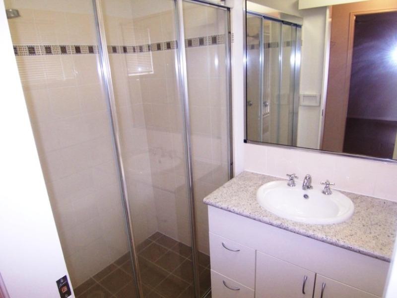 16 Lawrence Street, Kelso QLD 4815