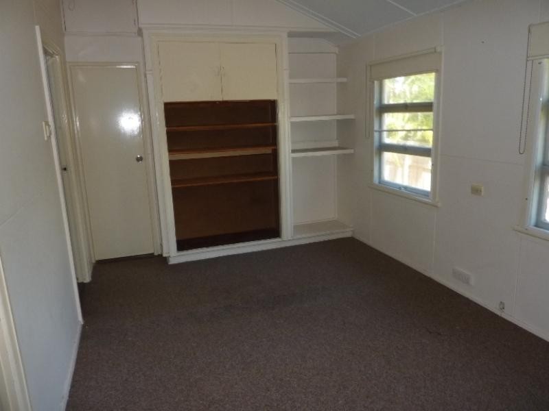 53 Twelfth Avenue, Railway Estate QLD 4810