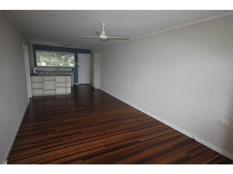 1/15 Hopkins Street, Currajong QLD 4812