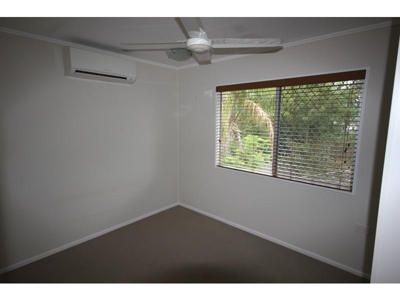 1/15 Hopkins Street, Currajong QLD 4812