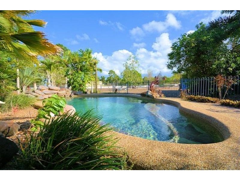 24 Bluemountain Drive, Bluewater QLD 4818