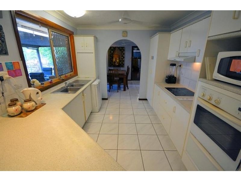 24 Bluemountain Drive, Bluewater QLD 4818