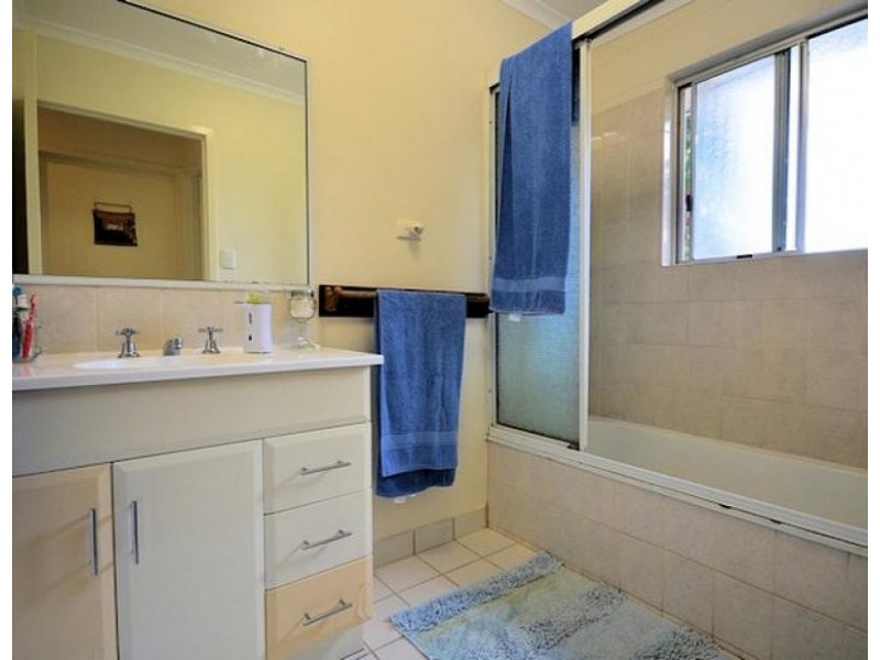 19 Mawson Street, Bluewater QLD 4818