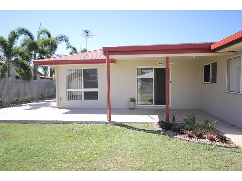 11 Riley  Circuit, Kirwan QLD 4817