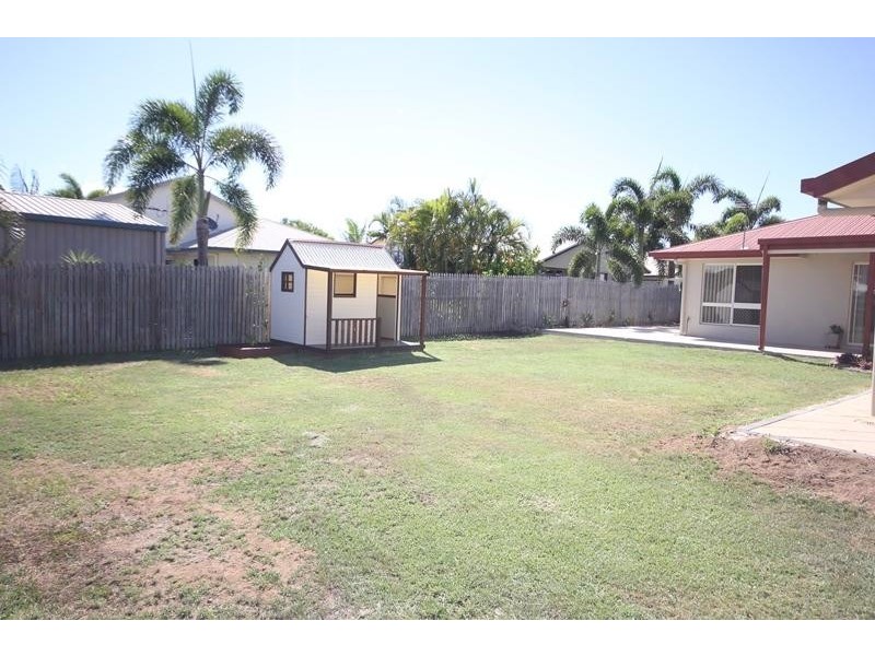 11 Riley  Circuit, Kirwan QLD 4817