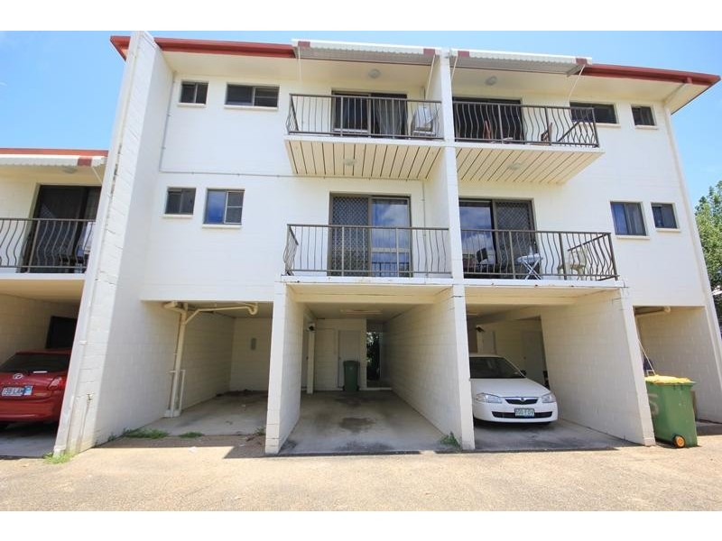 4/146 Queen  Street, Hermit Park QLD 4812