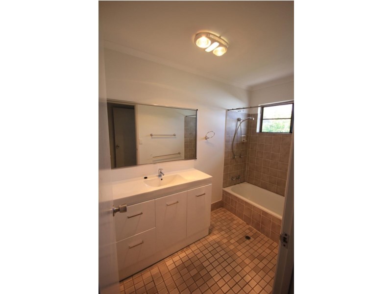4/146 Queen  Street, Hermit Park QLD 4812