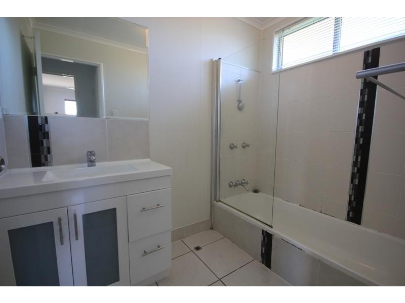 52 Lanark Street, Kirwan QLD 4817