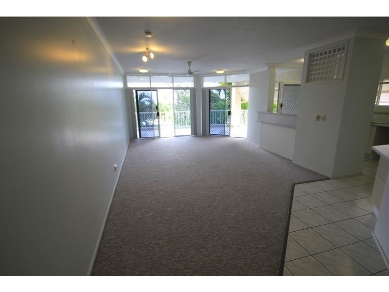 4/377 Stanley  Street, North Ward QLD 4810