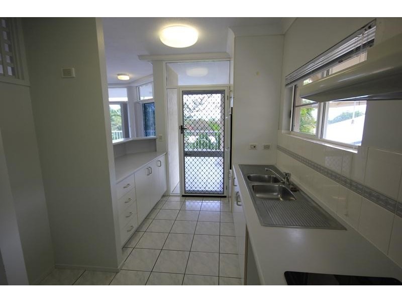 4/377 Stanley  Street, North Ward QLD 4810