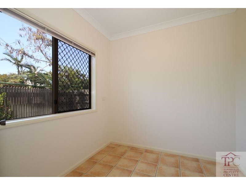 22 Sweet Street, Rosslea QLD 4812