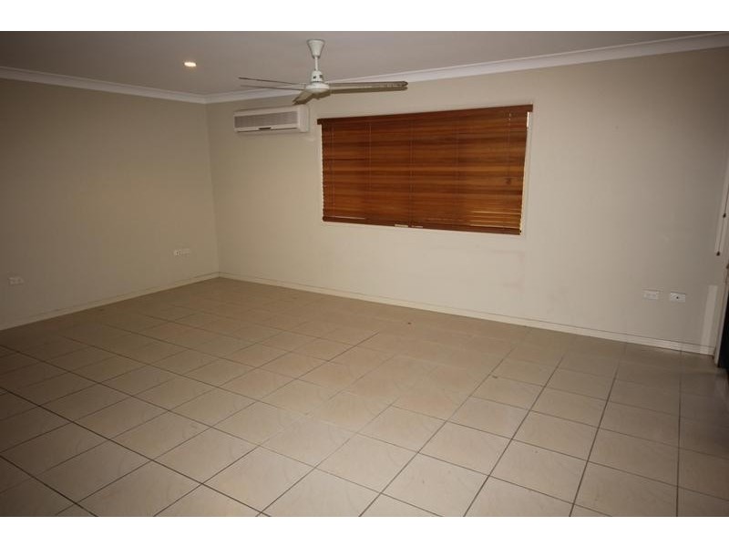 28 Warbler Crescent, Douglas QLD 4814