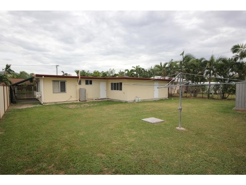 15 Badelona Street, Cranbrook QLD 4814