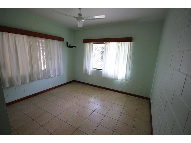 60 Forbes Street, Cluden QLD 4811