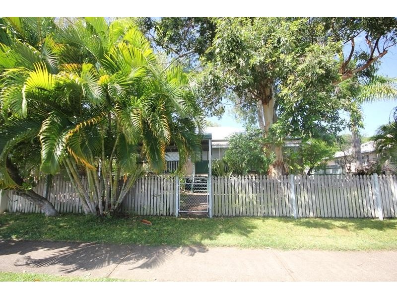 13A Harold Street, West End QLD 4810