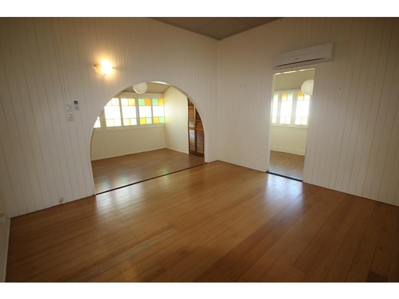 13A Harold Street, West End QLD 4810