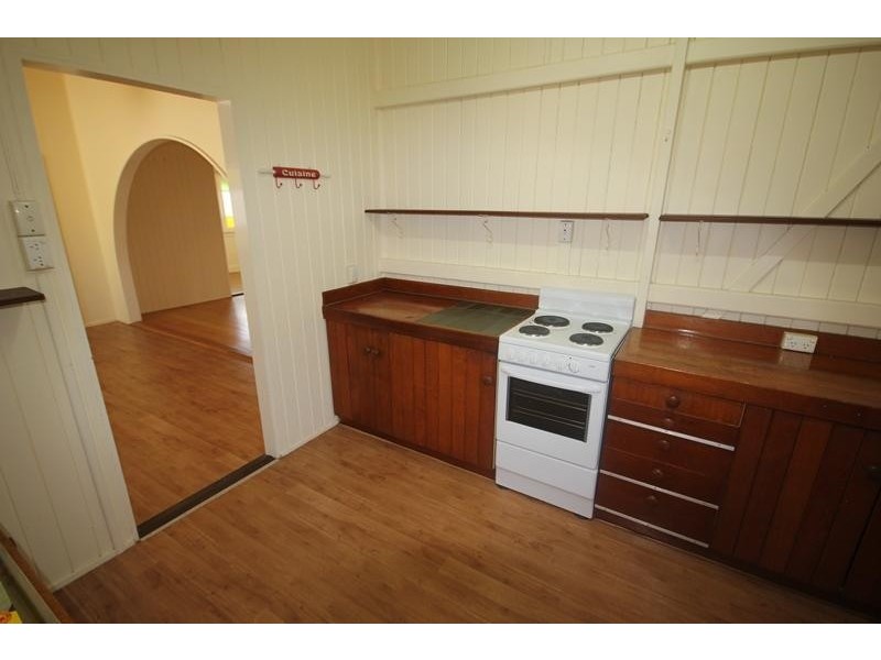 13A Harold Street, West End QLD 4810