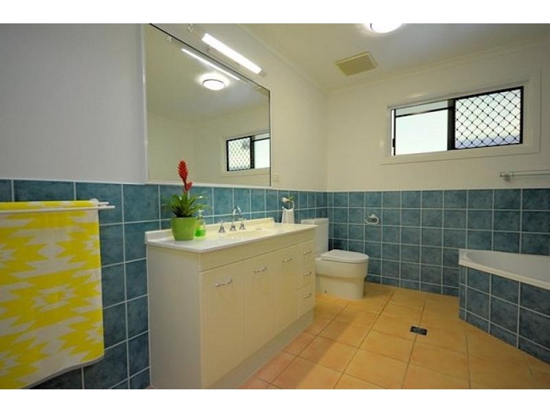 433 Forestry Rd Road, Bluewater QLD 4818